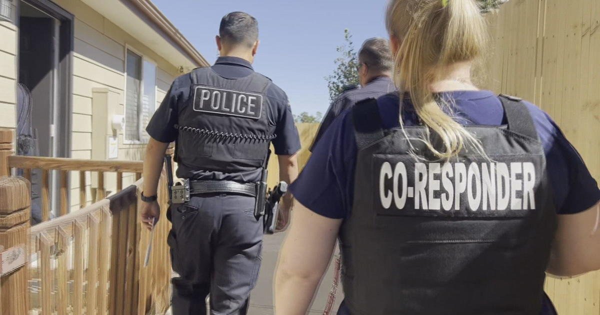 Colorado co-responder programs aim to bridge gaps with mental health crisis responses – CBS News