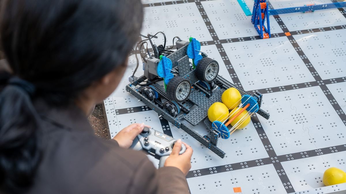 Intelligence service: how schools are managing AI – The Week