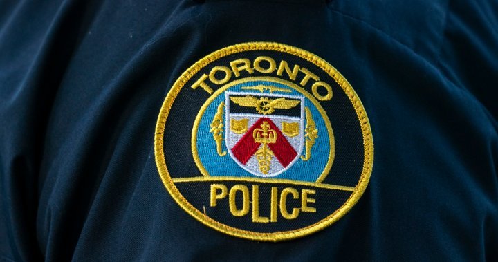 Bullet fired, window smashed at Jewish school, says Toronto Police – Global News