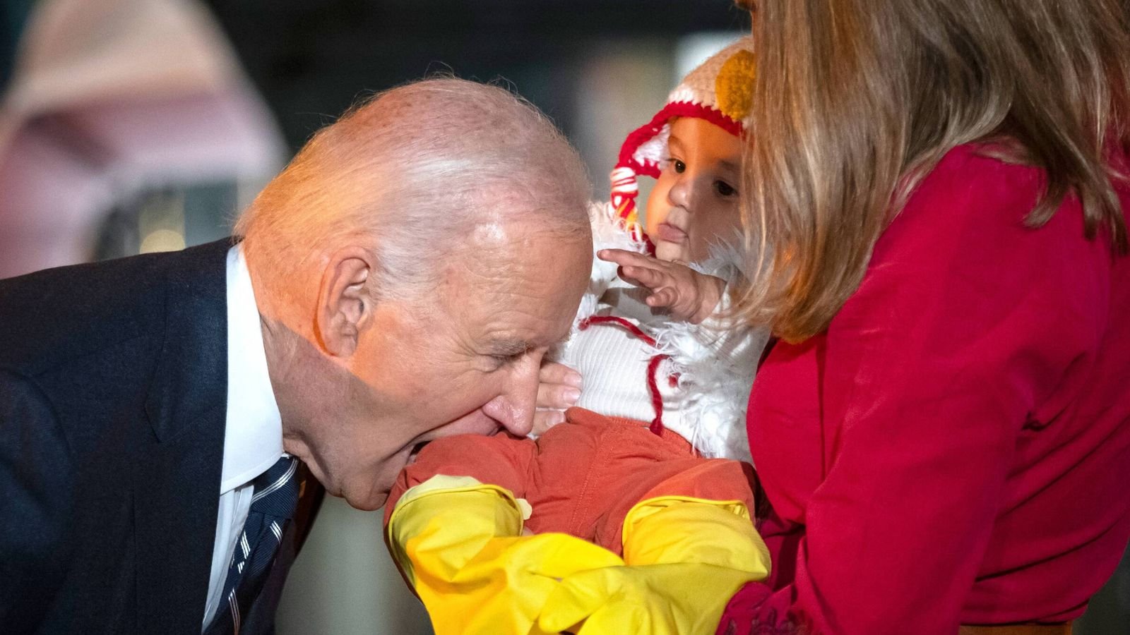 US election latest: Musk risks contempt of court with no-show; Biden (jokingly) bites a baby – Sky News