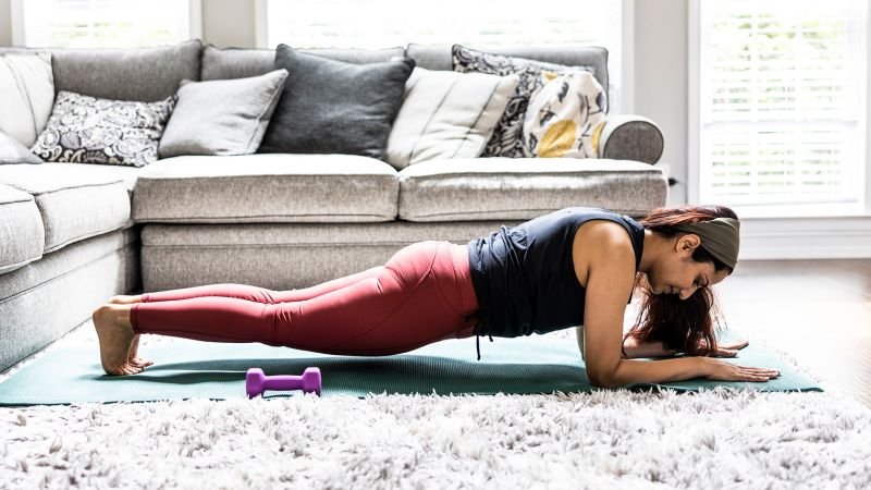 How to make friends with the plank exercise for core strength – CNN