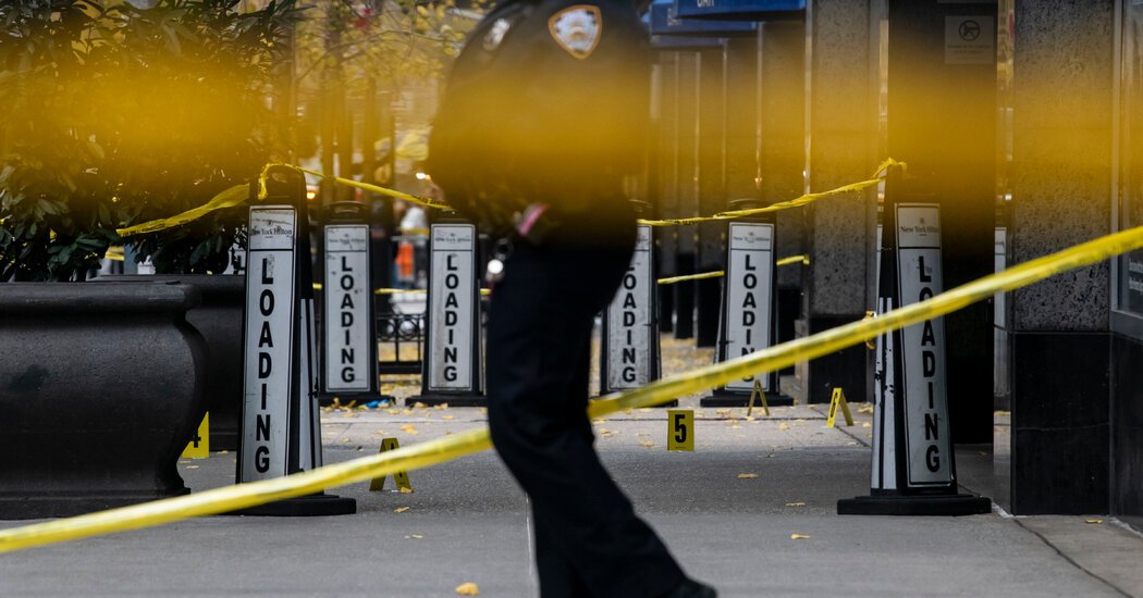 Months Before C.E.O.’s Killing, the Suspect Went Silent. Where Was He? – The New York Times Months Before C.E.O.’s Killing, the Suspect Went Silent. Where Was He? – The New York Times