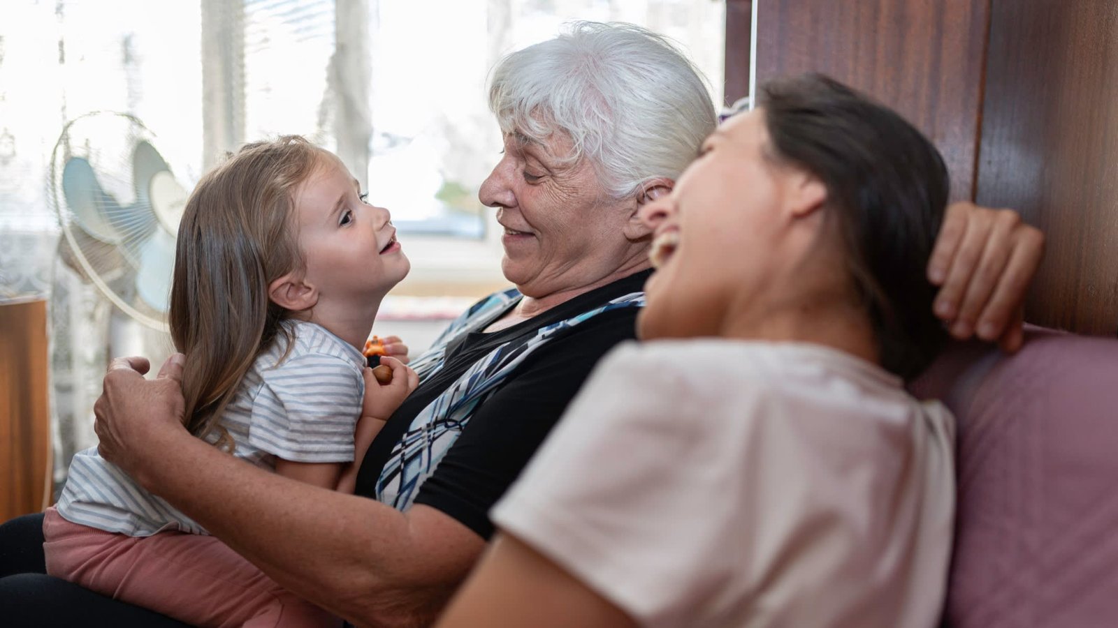 ‘Sandwich carers’ suffer long mental health toll, study finds – Financial Times ‘Sandwich carers’ suffer long mental health toll, study finds – Financial Times