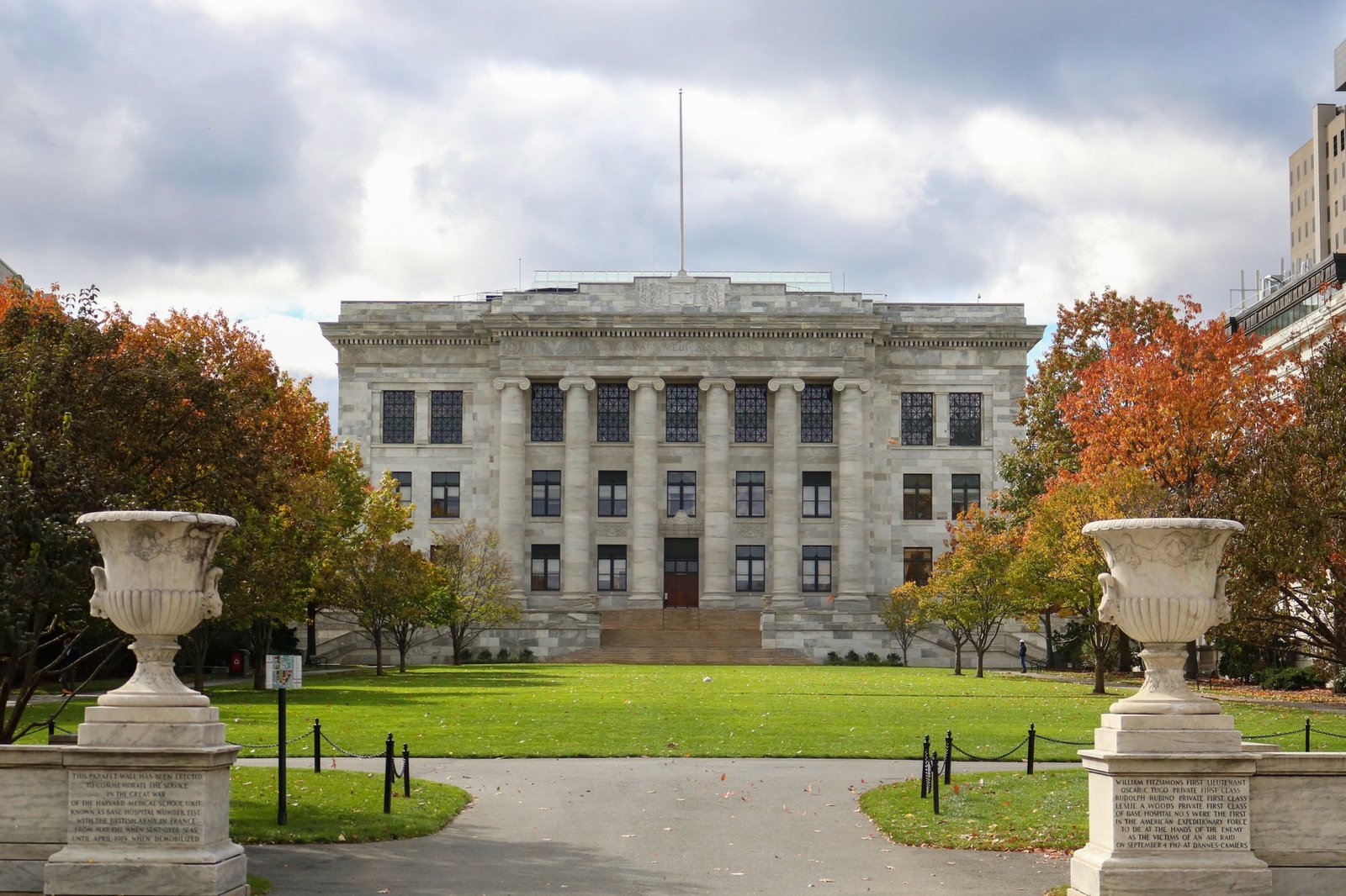 Health and Human Services Dept. To Investigate Harvard Medical School Over Commencement Protests – Harvard Crimson