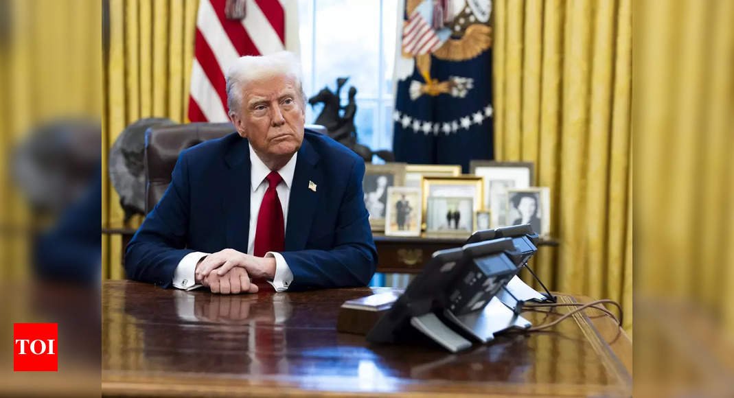 Trudeau blinks, Trump halts tariff on Canada and Mexico but not on China – Times of India Trudeau blinks, Trump halts tariff on Canada and Mexico but not on China – Times of India