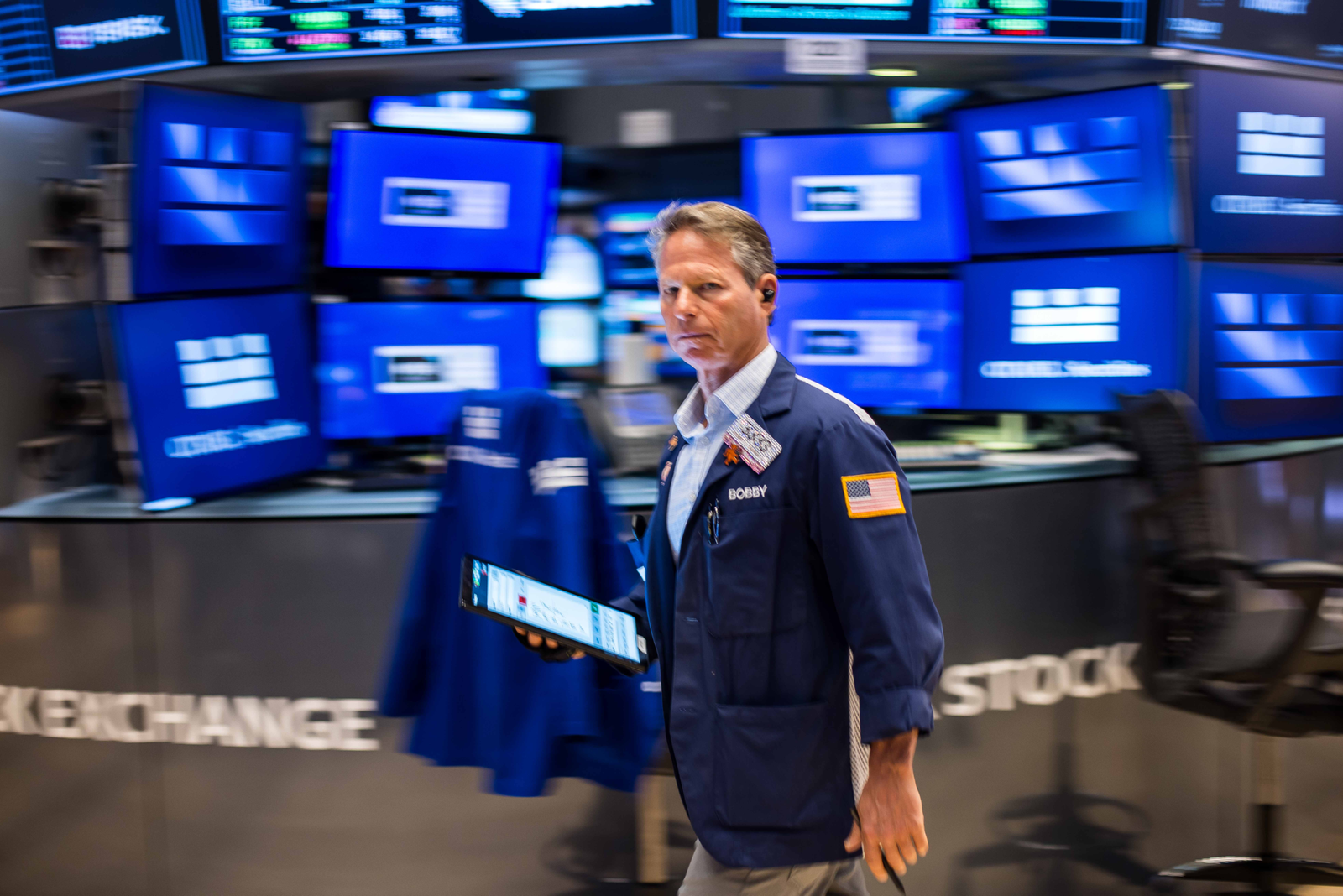 Stocks are little changed as investors await details on U.S.-China trade talks progress: Live updates – CNBC