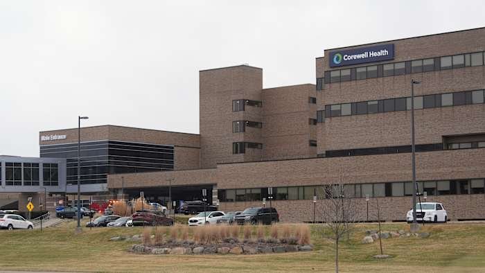 Oakland University police urge evacuation after bomb threat at Beaumont Health Troy – ClickOnDetroit Oakland University police urge evacuation after bomb threat at Beaumont Health Troy – ClickOnDetroit