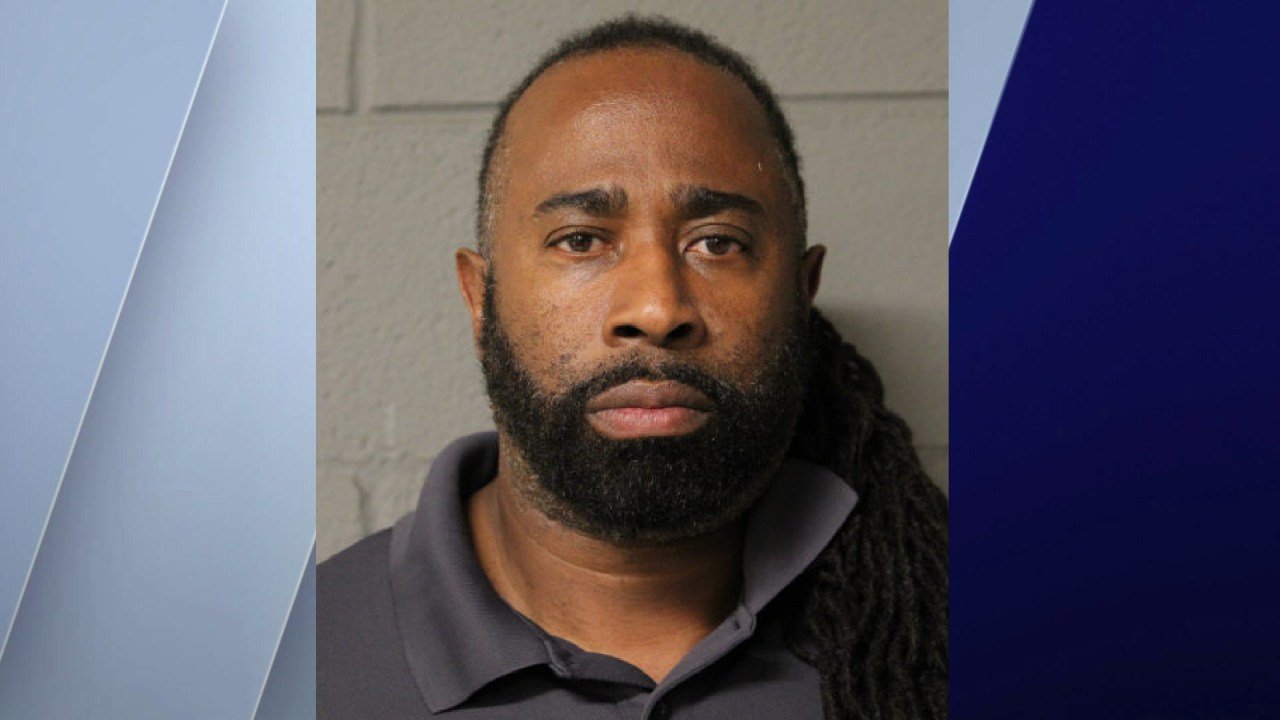 Chicago man accused of stealing 0K of fitness equipment, other goods – WGN-TV
