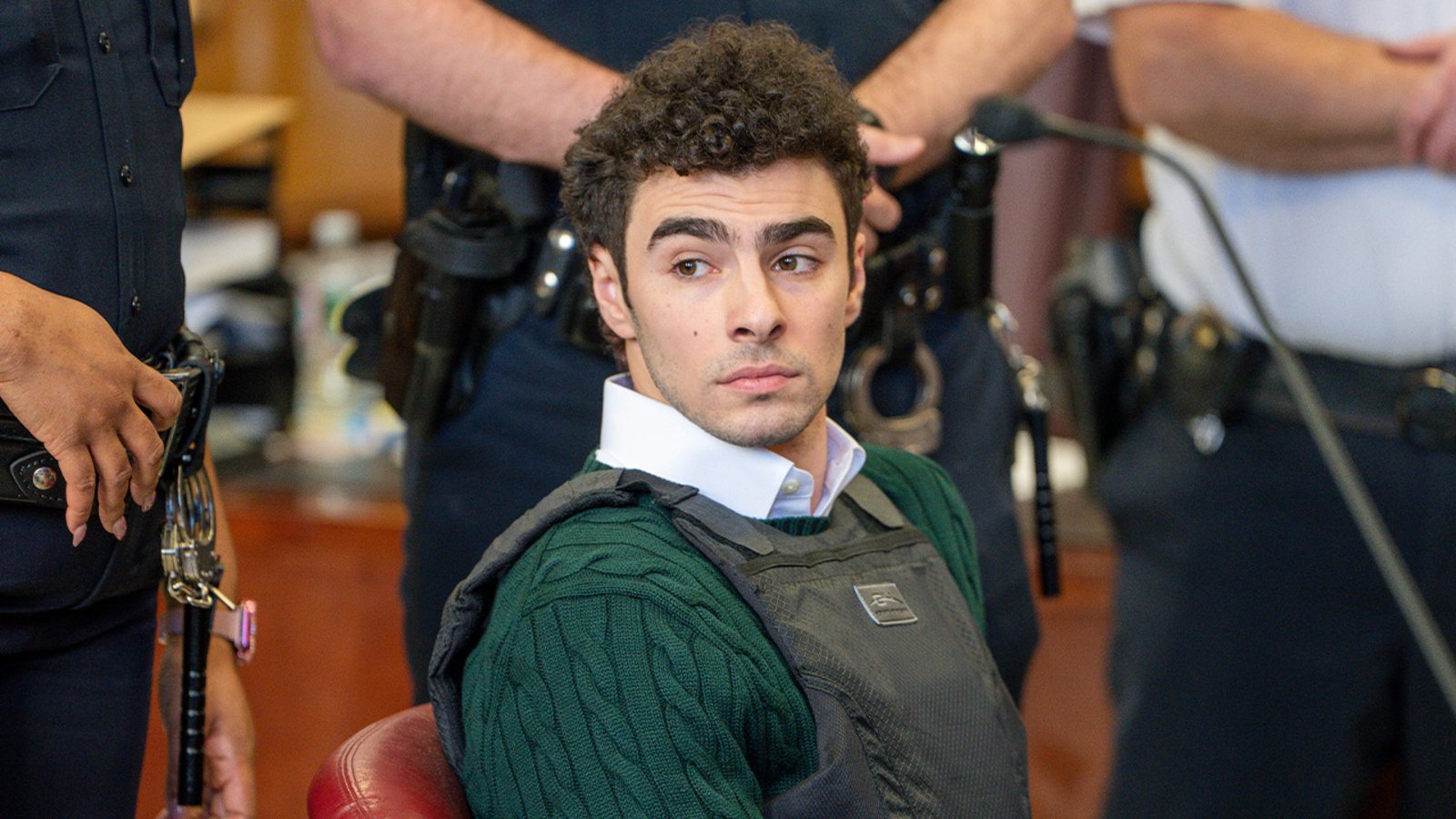 Luigi Mangione latest: Accused UnitedHealthcare CEO killer marks 27th birthday with list of things he's grateful for from jail – ABC7 New York Luigi Mangione latest: Accused UnitedHealthcare CEO killer marks 27th birthday with list of things he's grateful for from jail – ABC7 New York