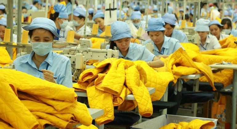 Fast fashion fuelling global waste crisis, UN chief warns – UN News Fast fashion fuelling global waste crisis, UN chief warns – UN News