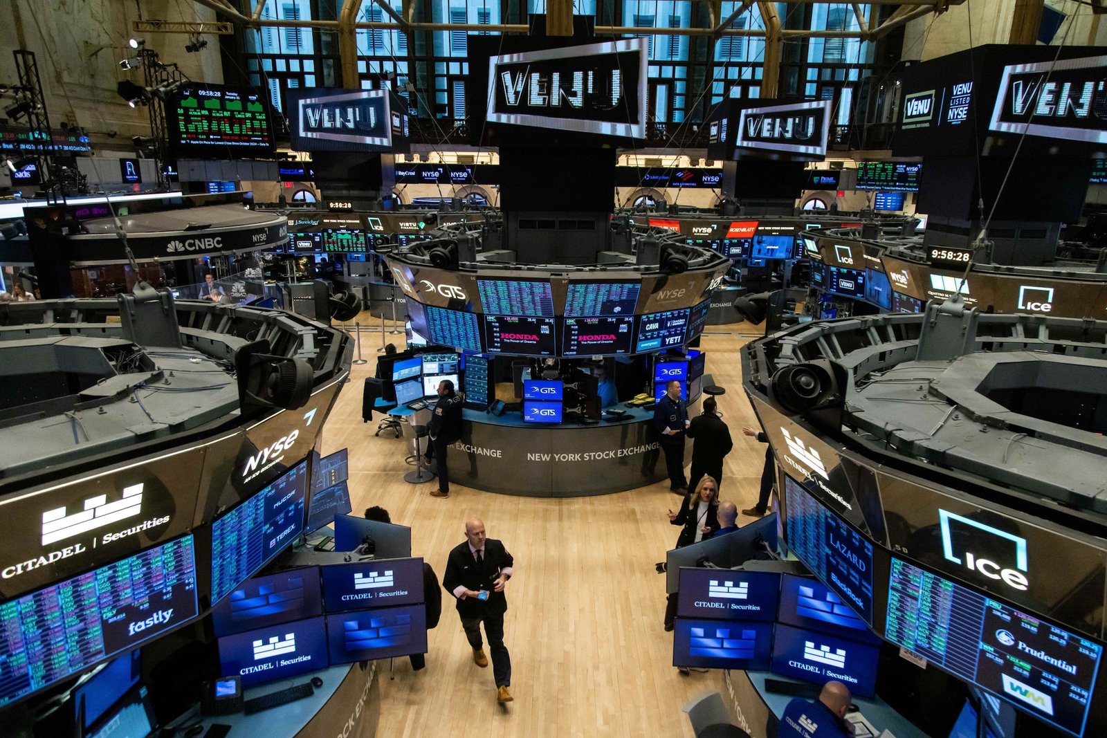 US Stock Market Highlights: Dow closes 300 points higher on cooling oil and hopes that Israel-Iran conflict wi – CNBC TV18
