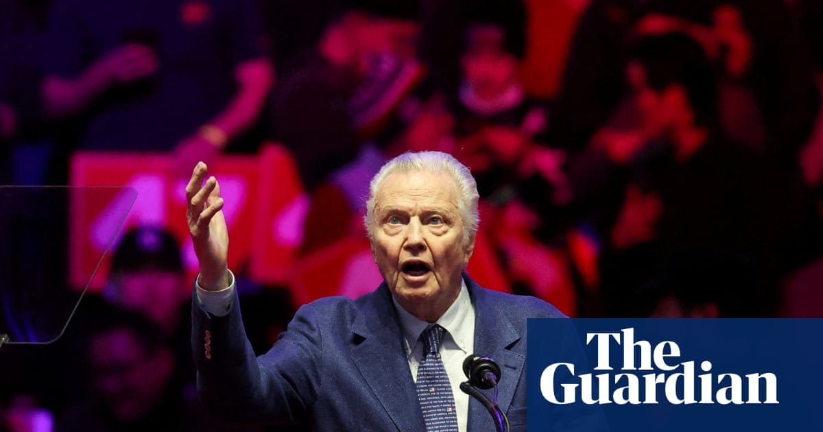 Trump called for 100% tariff on foreign films a day after Jon Voight proposed ‘limited’ tariffs – The Guardian