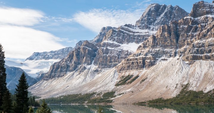 Rock slide leaves 1 dead, others seriously injured in Banff National Park – Global News