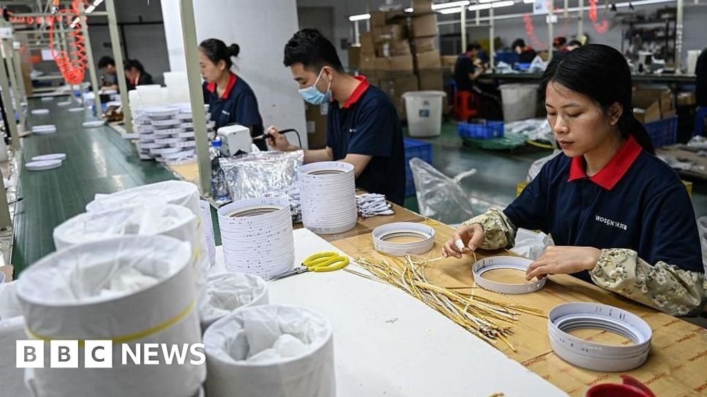 US and China agree to slash tariffs as trade war eases – BBC