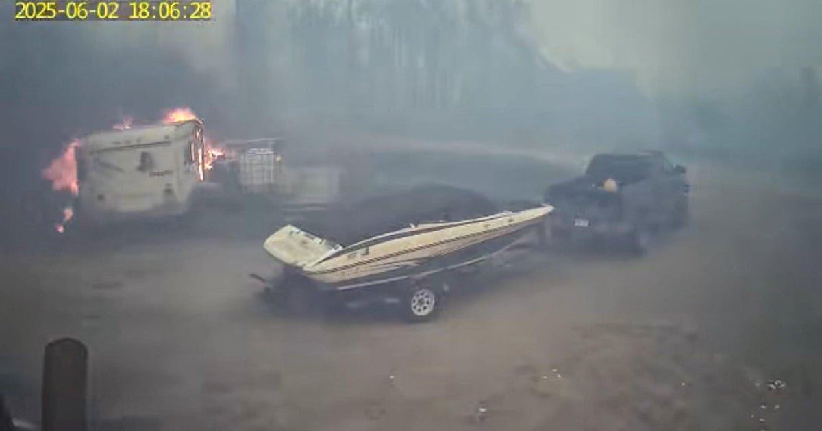 Canada wildfires spread, forcing more than 33,000 to evacuate as smoke impacts U.S. and reaches Europe – CBS News Canada wildfires spread, forcing more than 33,000 to evacuate as smoke impacts U.S. and reaches Europe – CBS News