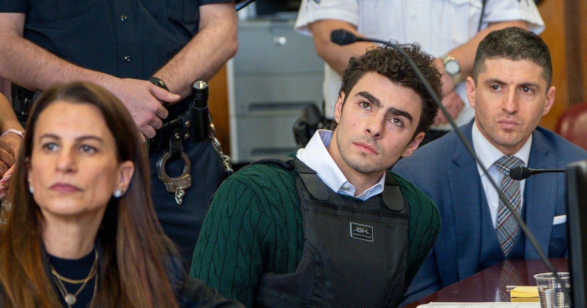 Luigi Mangione, suspect in UnitedHealthcare CEO murder, granted request for laptop in federal custody – CBS News